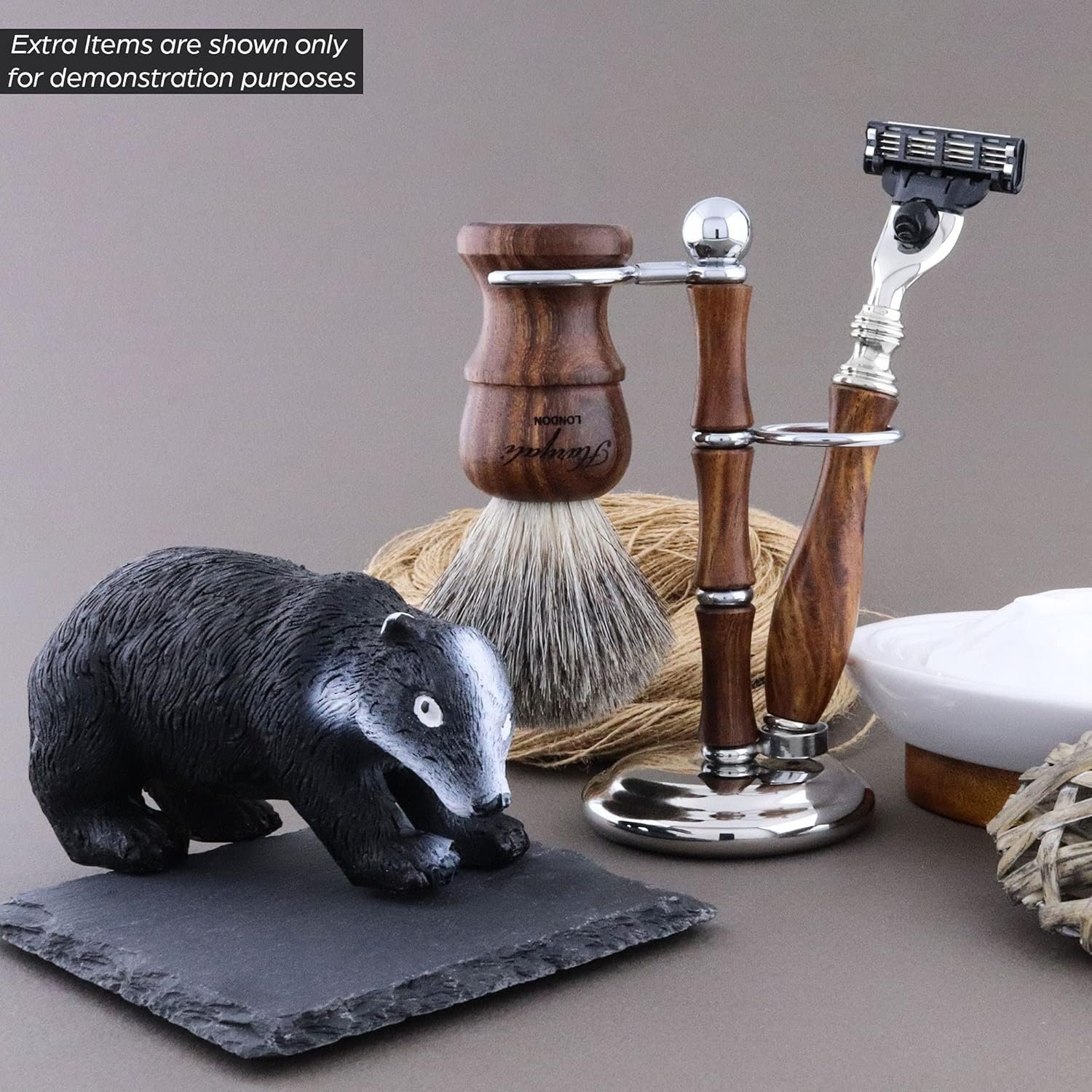 Men’s Wooden Shaving Kit - Image 3